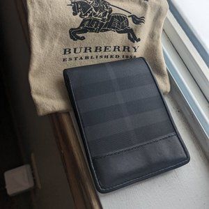 Burberry bifold wallet